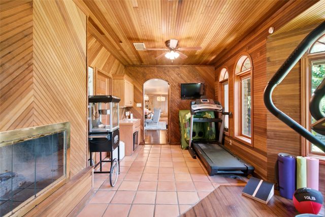 2749 Summit Avenue, Stephenville, TX 76401