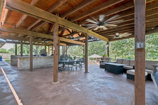 2749 Summit Avenue, Stephenville, TX 76401