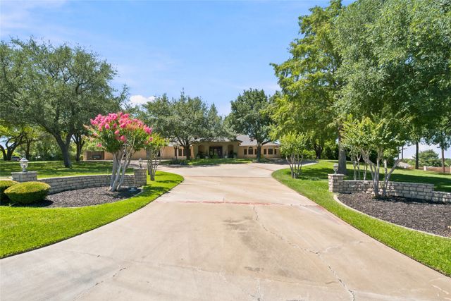 2749 Summit Avenue, Stephenville, TX 76401
