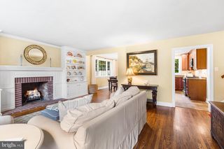 19 E GOLF CLUB LN, Paoli, PA 19301