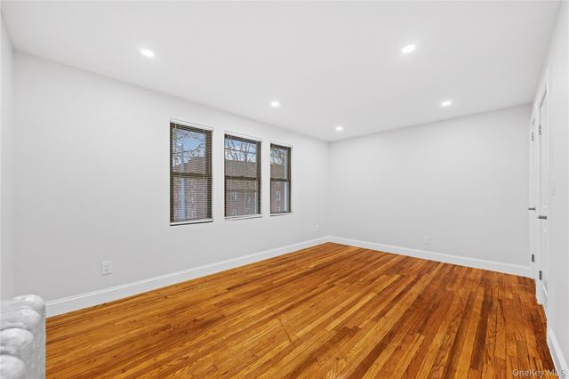 2054 Saint Paul Avenue, Bronx, NY 10461