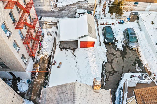 2054 Saint Paul Avenue, Bronx, NY 10461