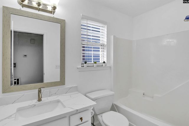 9 Twin Oaks Circle, Columbia, SC 29209