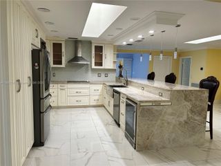 2024 NW 86th Ter, Coral Springs, FL 33071
