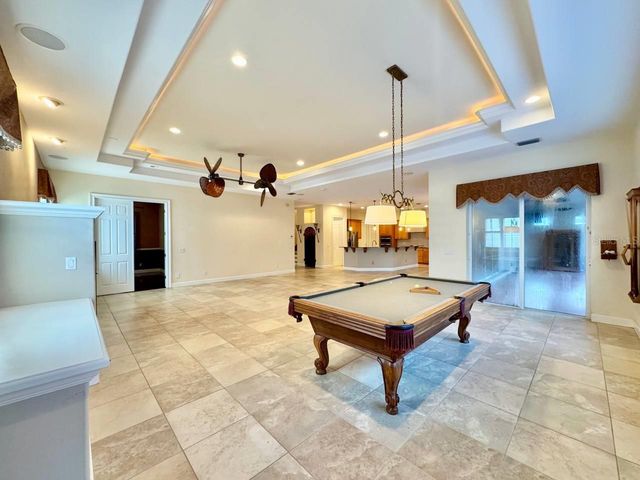 4620 W BROWNING AVENUE, Tampa, FL 33629