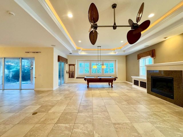 4620 W BROWNING AVENUE, Tampa, FL 33629