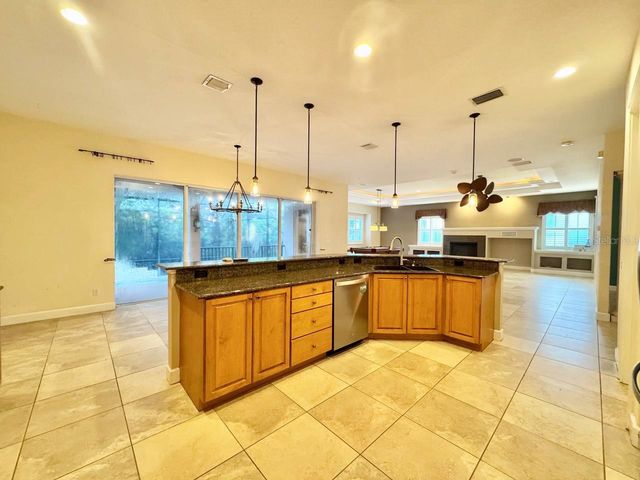 4620 W BROWNING AVENUE, Tampa, FL 33629