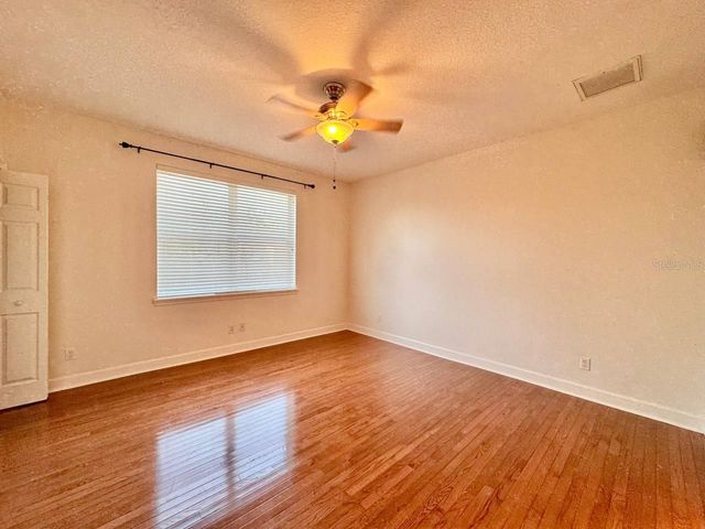 4620 W BROWNING AVENUE, Tampa, FL 33629