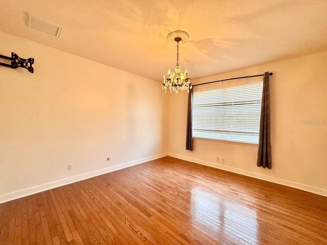 4620 W BROWNING AVENUE, Tampa, FL 33629