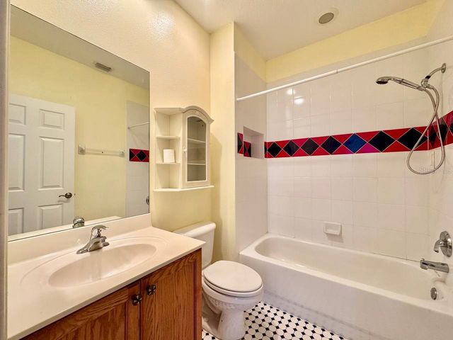 4620 W BROWNING AVENUE, Tampa, FL 33629