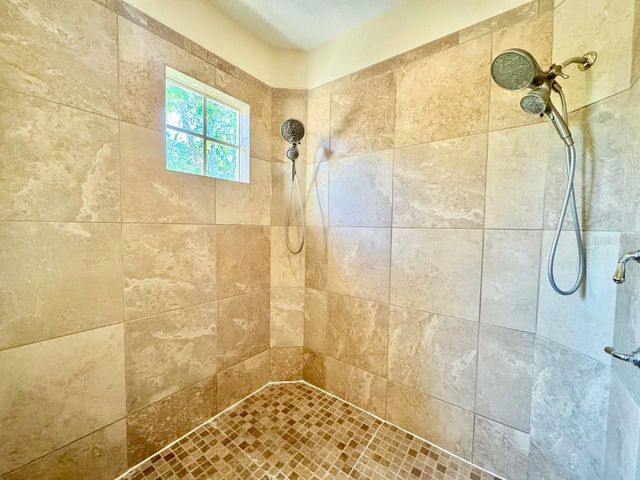 4620 W BROWNING AVENUE, Tampa, FL 33629