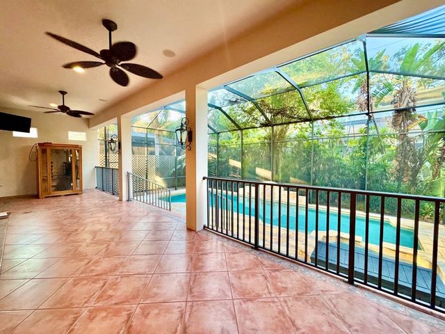 4620 W BROWNING AVENUE, Tampa, FL 33629