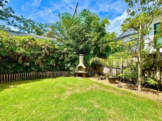 4620 W BROWNING AVENUE, Tampa, FL 33629