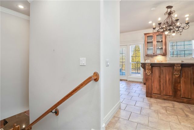 645 N Riding Ridge Lane, Fayetteville, AR 72704