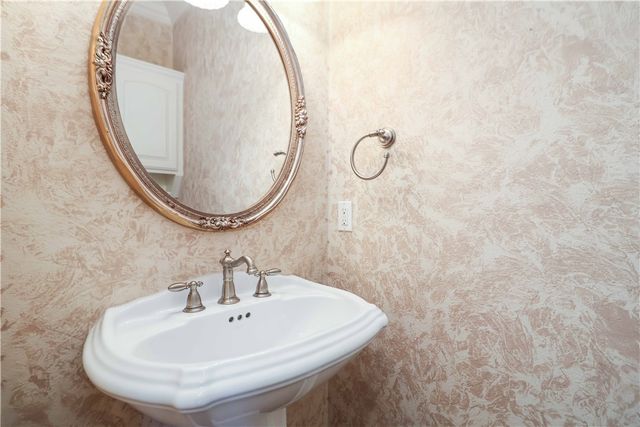 645 N Riding Ridge Lane, Fayetteville, AR 72704