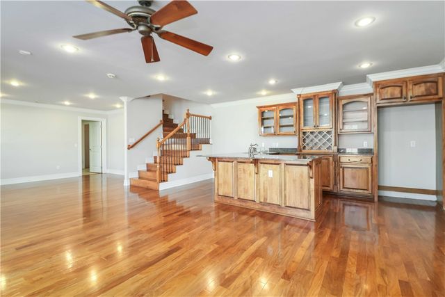 645 N Riding Ridge Lane, Fayetteville, AR 72704