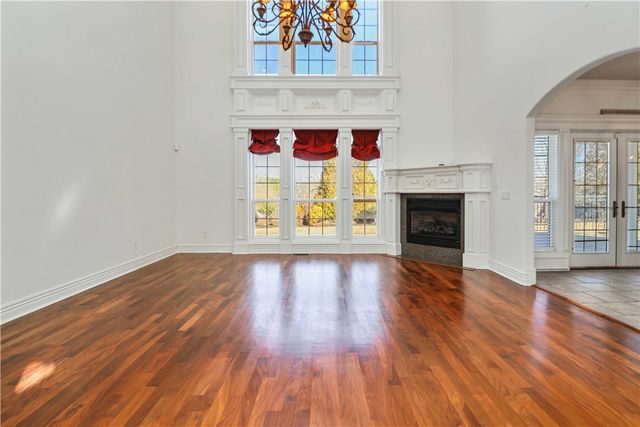 645 N Riding Ridge Lane, Fayetteville, AR 72704