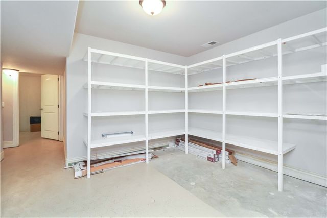 645 N Riding Ridge Lane, Fayetteville, AR 72704