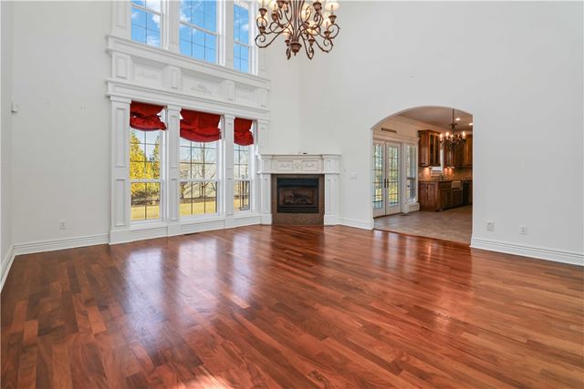 645 N Riding Ridge Lane, Fayetteville, AR 72704