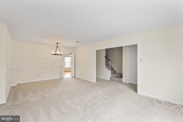 7937 EDINBURGH DR, Springfield, VA 22153