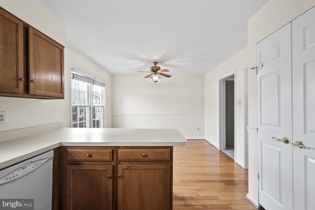 7937 EDINBURGH DR, Springfield, VA 22153