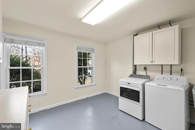 7937 EDINBURGH DR, Springfield, VA 22153