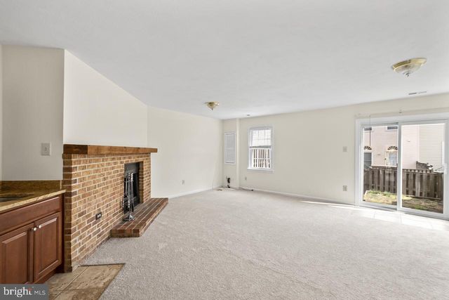 7937 EDINBURGH DR, Springfield, VA 22153