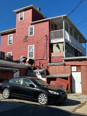 438 Front Street, Chicopee, MA 01020