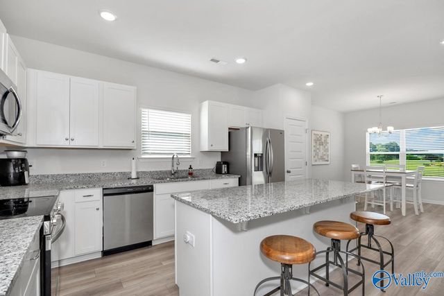 18541 Oxbow Lane, Athens, AL 35613