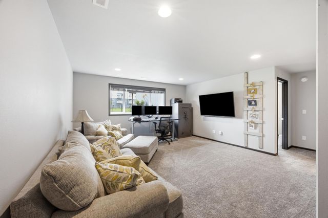 1207 Southwood Drive, Dilworth, MN 56529