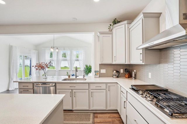 2319 Lonnie Lane, Sun Prairie, WI 53590