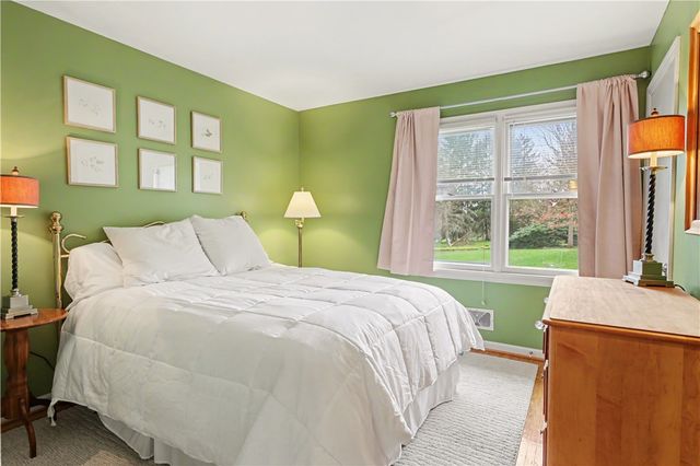 91 Skyview Lane, Penfield, NY 14625