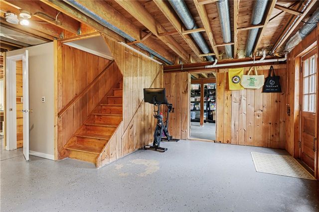 91 Skyview Lane, Penfield, NY 14625