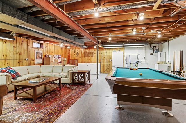 91 Skyview Lane, Penfield, NY 14625