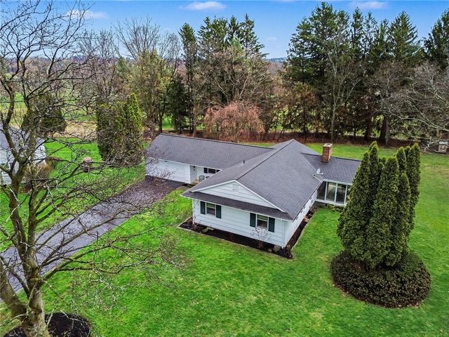 91 Skyview Lane, Penfield, NY 14625
