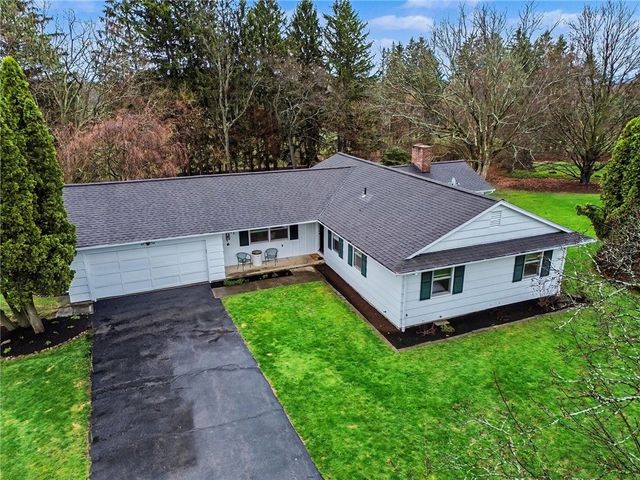 91 Skyview Lane, Penfield, NY 14625