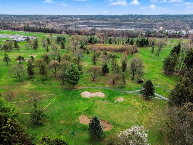 91 Skyview Lane, Penfield, NY 14625