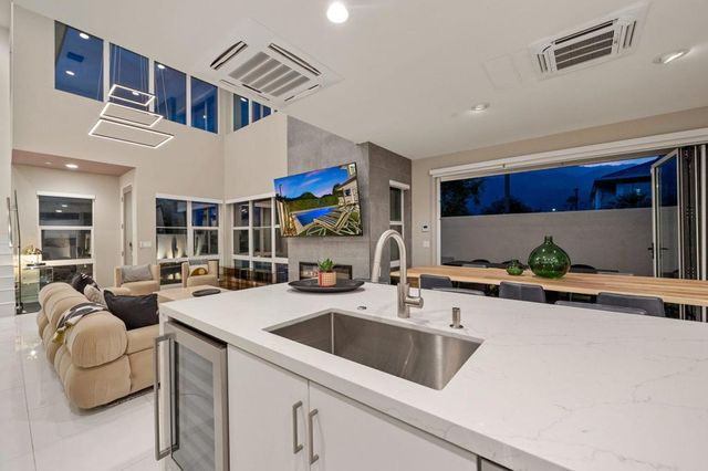 2700 Dancing Sands Drive, Palm Springs, CA 92262