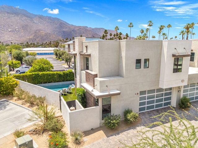 2700 Dancing Sands Drive, Palm Springs, CA 92262