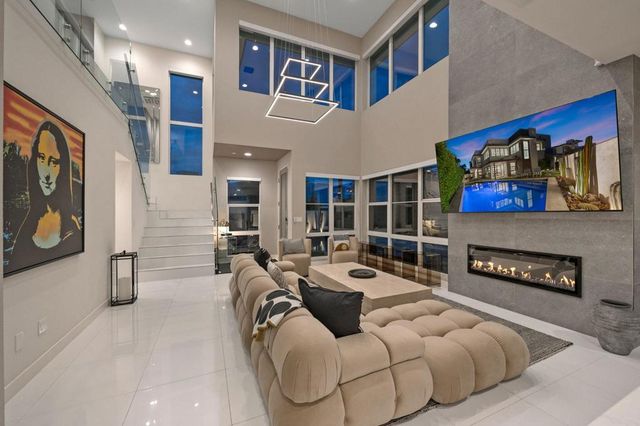 2700 Dancing Sands Drive, Palm Springs, CA 92262
