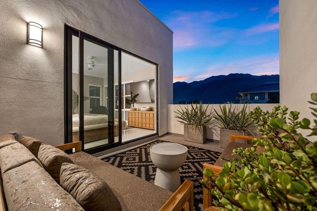 2700 Dancing Sands Drive, Palm Springs, CA 92262