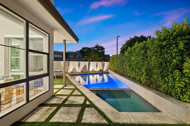 2700 Dancing Sands Drive, Palm Springs, CA 92262