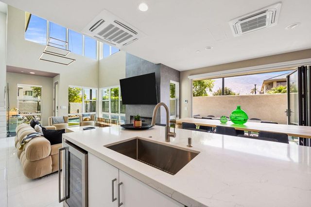 2700 Dancing Sands Drive, Palm Springs, CA 92262