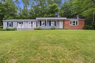 110 State Line Drive, Pownal, VT 05261