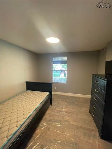 374 PAWNEE TRAIL, Henrietta, TX 76365