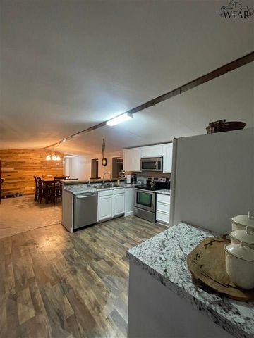 374 PAWNEE TRAIL, Henrietta, TX 76365