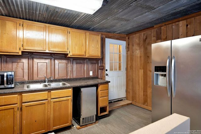 231 PR 2510, Hondo, TX 78861