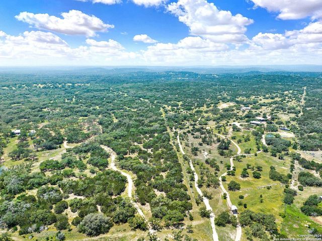 231 PR 2510, Hondo, TX 78861