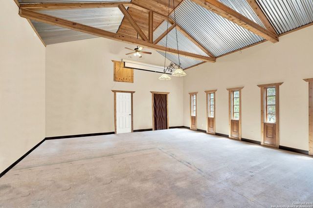 231 PR 2510, Hondo, TX 78861