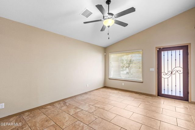 12756 Caroline May, El Paso, TX 79938